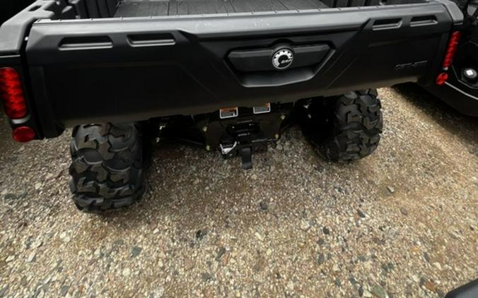2026 Can-Am Defender HD9