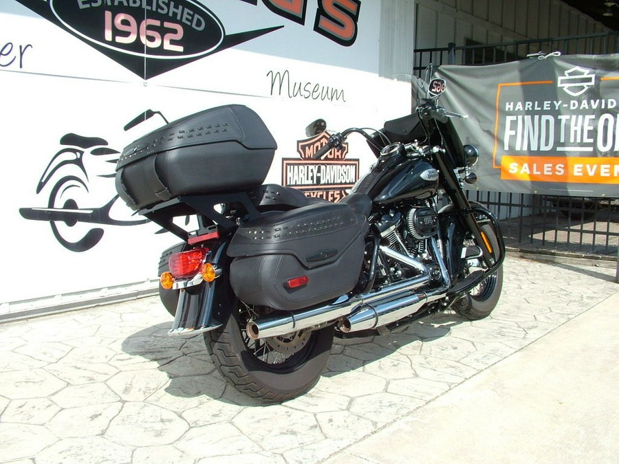 2021 Harley-Davidson® FLHCS - Heritage Classic 114