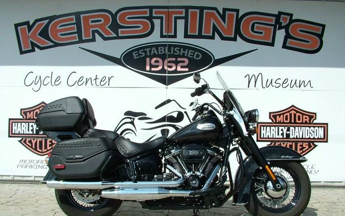 2021 Harley-Davidson® FLHCS - Heritage Classic 114