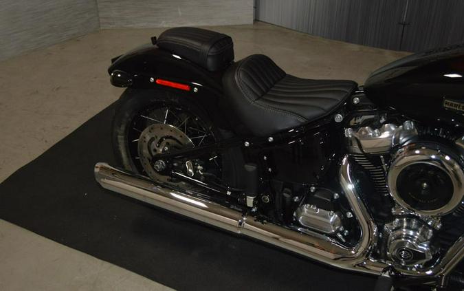2025 Harley-Davidson® FXBB - Street Bob®