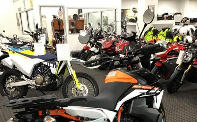 2022 KTM 890 Adventure R