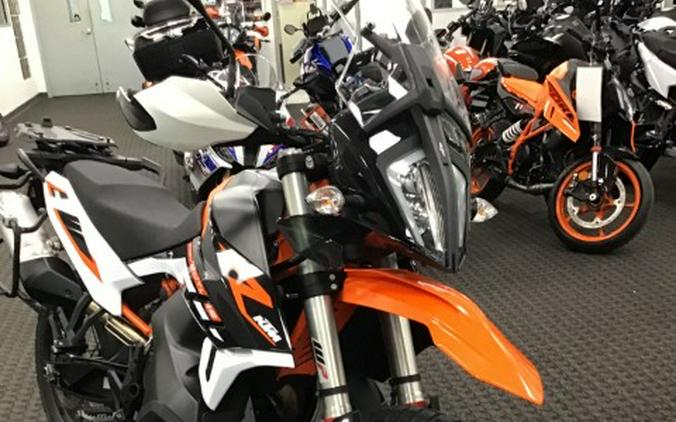 2022 KTM 890 Adventure R