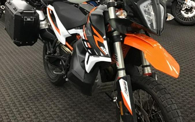 2022 KTM 890 Adventure R