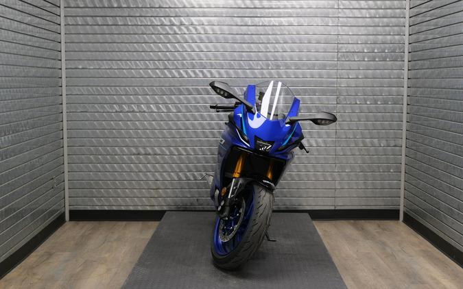 2026 YAMAHA YZFR7