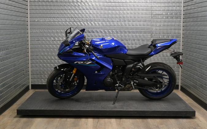 2026 YAMAHA YZFR7