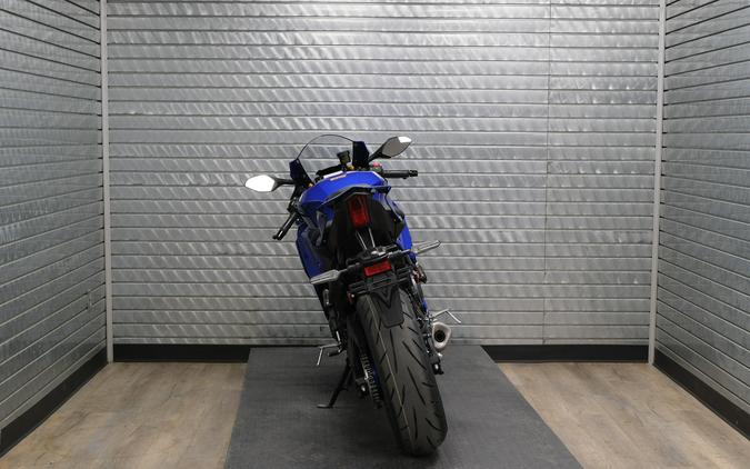 2026 YAMAHA YZFR7