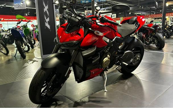 2024 Ducati Streetfighter V4