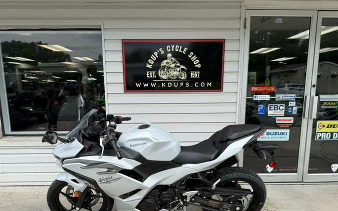 2025 Kawasaki Ninja 500 ABS