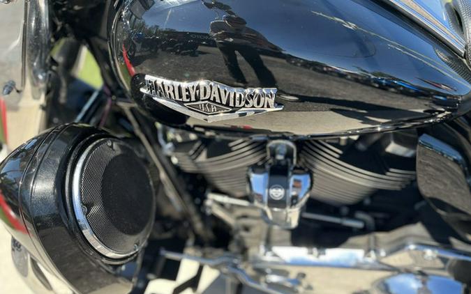 2021 Harley-Davidson Road King Base