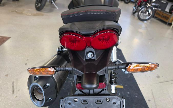 2025 Moto Guzzi V85 Strada