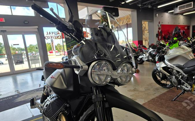 2025 Moto Guzzi V85 Strada