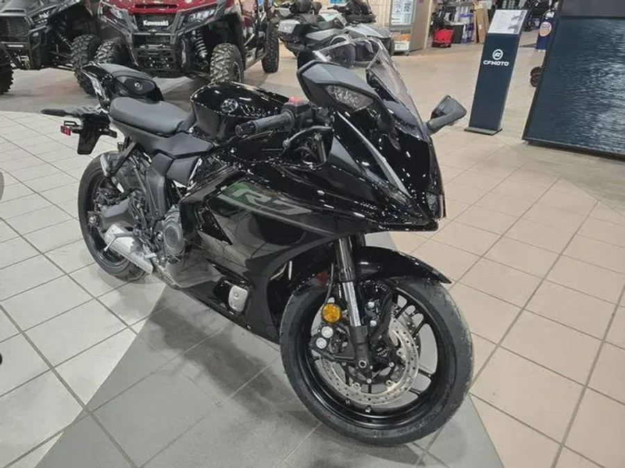 2026 YAMAHA YZFR7