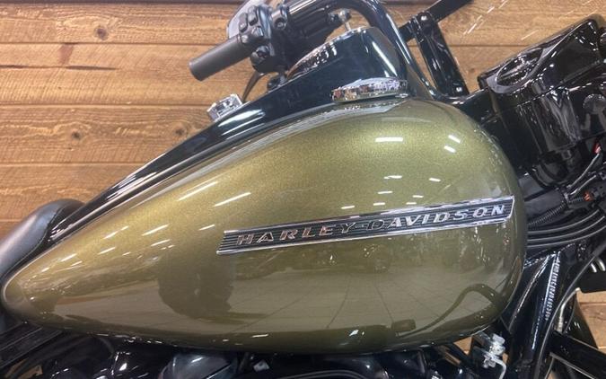 2018 Harley-Davidson Road King Special Olive Gold FLHRXS