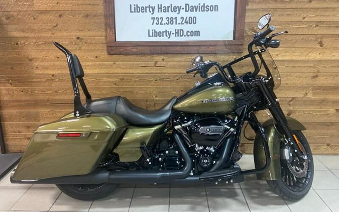 2018 Harley-Davidson Road King Special Olive Gold FLHRXS