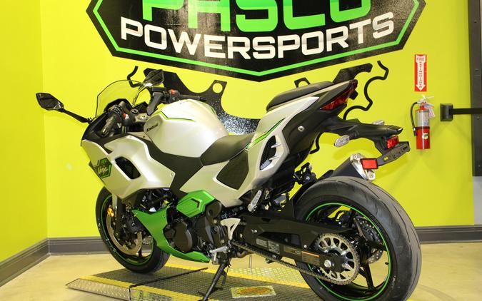 2024 Kawasaki NINJA 7 HYBRID / CX500ARFNL