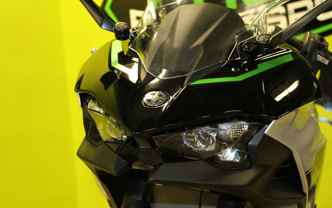 2024 Kawasaki NINJA 7 HYBRID / CX500ARFNL