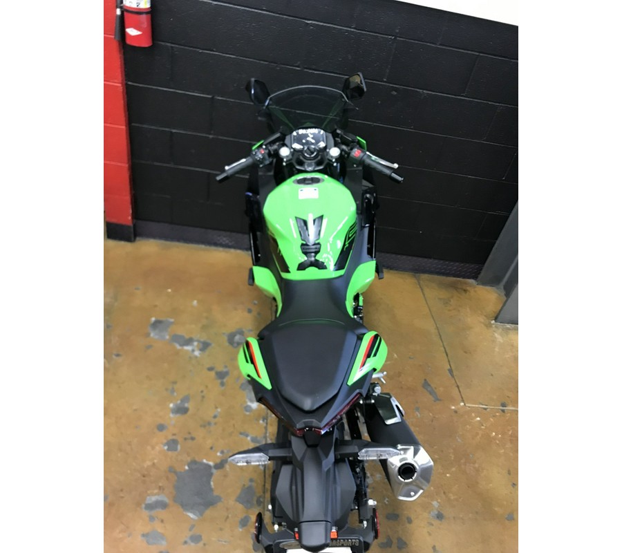 2024 Kawasaki NINJA 500 KRT EDITION SE ABS