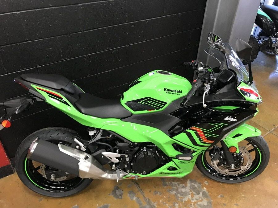 2024 Kawasaki NINJA 500 KRT EDITION SE ABS