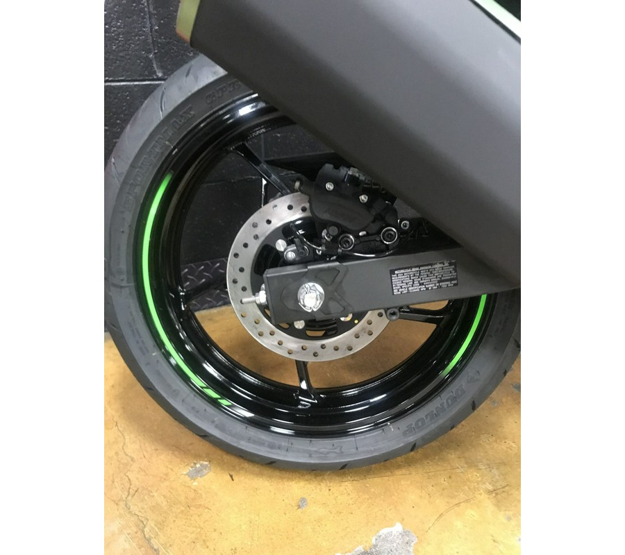 2024 Kawasaki NINJA 500 KRT EDITION SE ABS