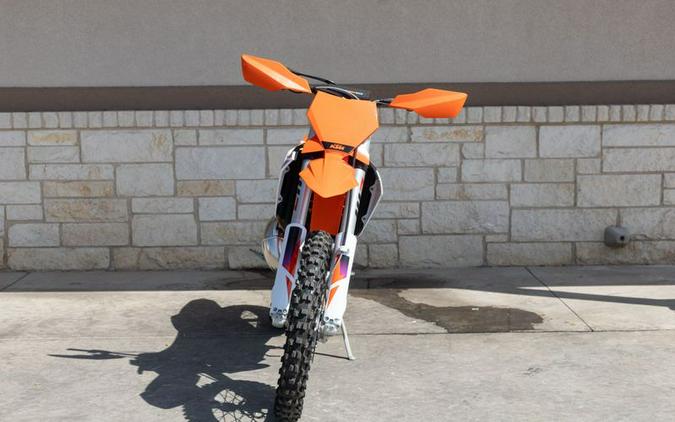 New 2024 KTM 300 XC ORANGE