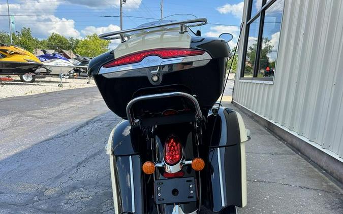 2017 Indian Motorcycle® Roadmaster® Thunder Black Over Ivory Cream