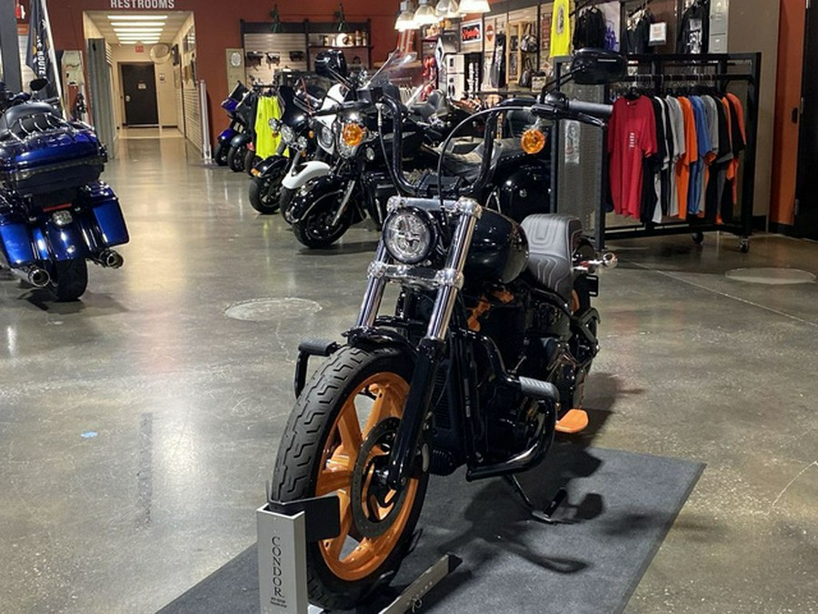 2022 Harley-Davidson Softail FXST - Standard