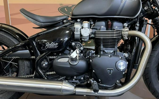 2023 Triumph Bonneville Bobber Jet Black