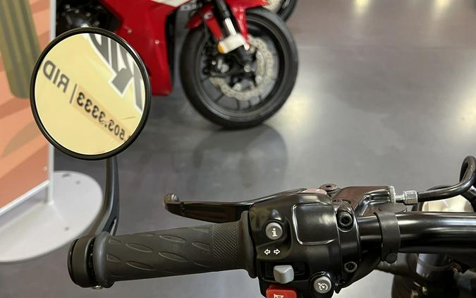 2023 Triumph Bonneville Bobber Jet Black