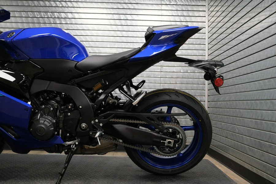 2026 YAMAHA YZFR9