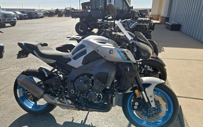 2025 YAMAHA MT-10