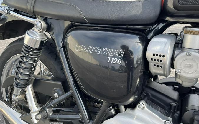 2020 Triumph Bonneville T120