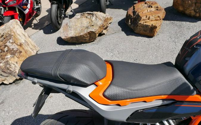 2024 KTM Duke 390