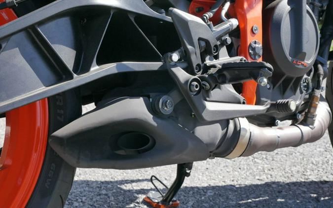 2024 KTM Duke 390
