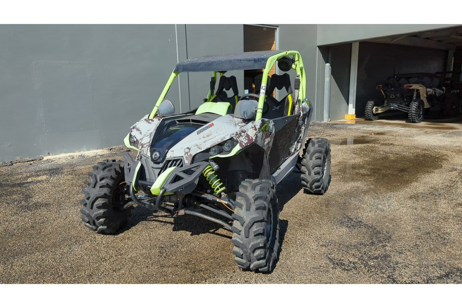 2015 Can-Am Maverick X mr DPS™ - Digital Camo & Manta Green