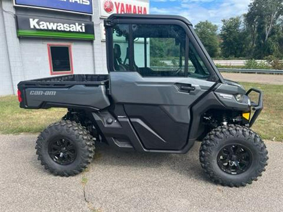 2024 Can-Am Defender Limited