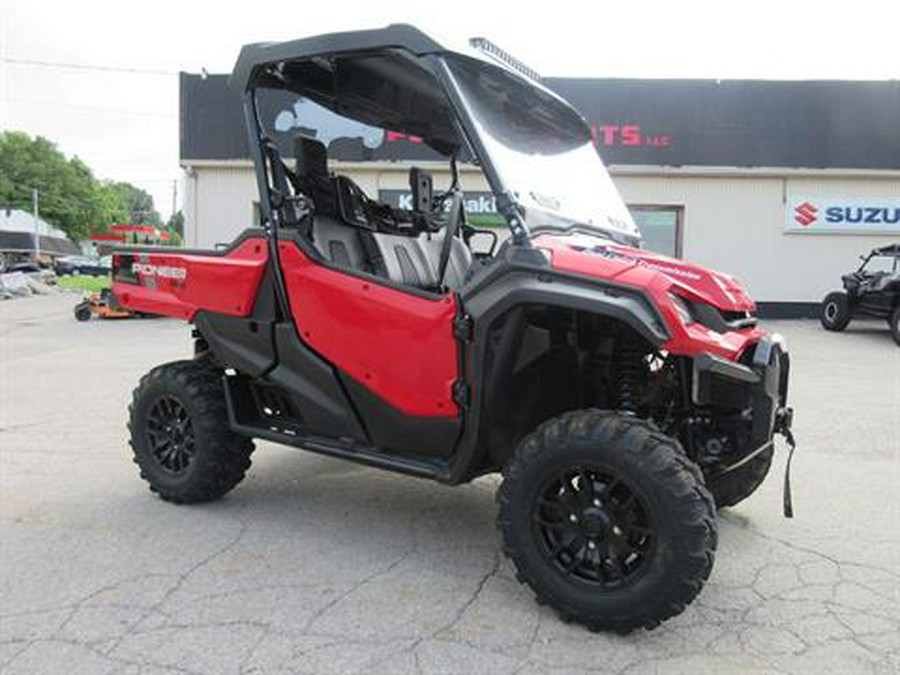 2024 Honda Pioneer 1000 Deluxe