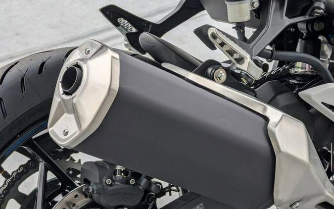 2025 Kawasaki Ninja® 500 ABS Metallic Flat Spark Black/Metallic Spark Black