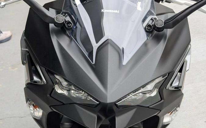 2025 Kawasaki Ninja® 500 ABS Metallic Flat Spark Black/Metallic Spark Black