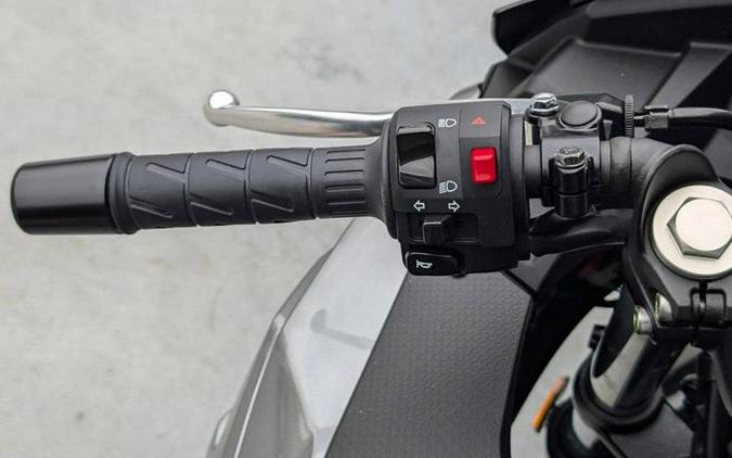 2025 Kawasaki Ninja® 500 ABS Metallic Flat Spark Black/Metallic Spark Black