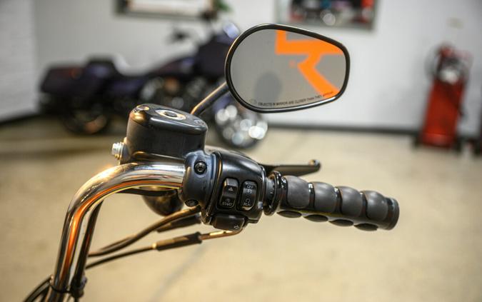 2014 Harley-Davidson Sportster Iron 883 XL 883N