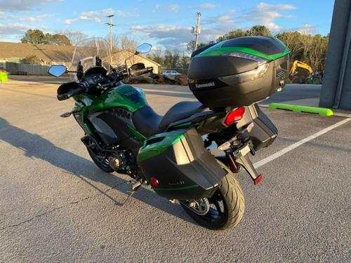 2019 Kawasaki Versys 1000 SE LT+ Review (19 Fast Facts)