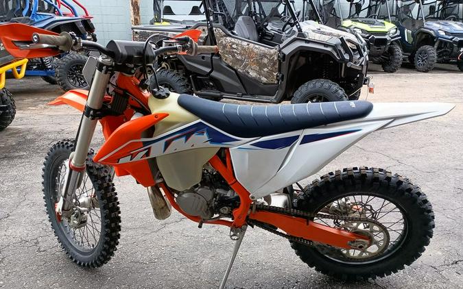 2022 KTM 300 XC TPI