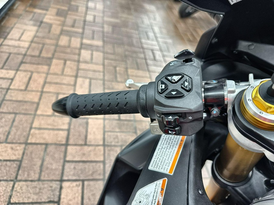 2024 APRILIA RSV4 FACTORY TIME ATTACK