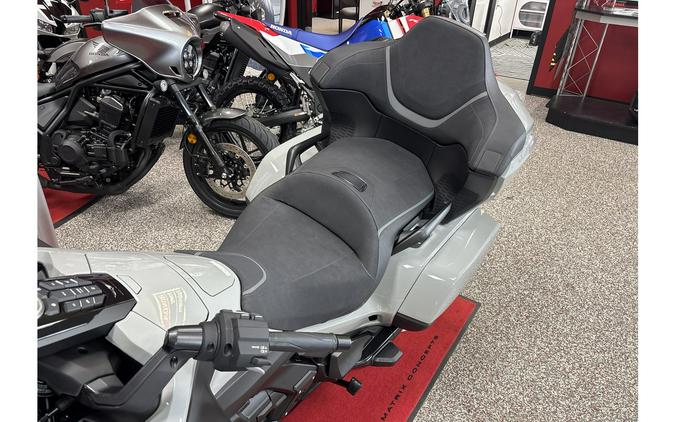 2026 Gold Wing® Tour Automatic DCT - Honda