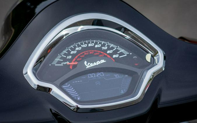 2023 Vespa GTS Super 300