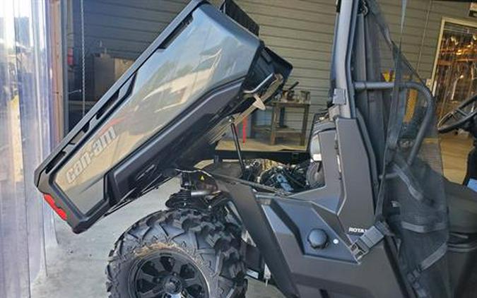 2024 Can-Am Defender XT HD9