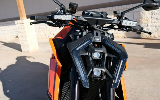 2026 KTM 1390 SUPER DUKE R EVO