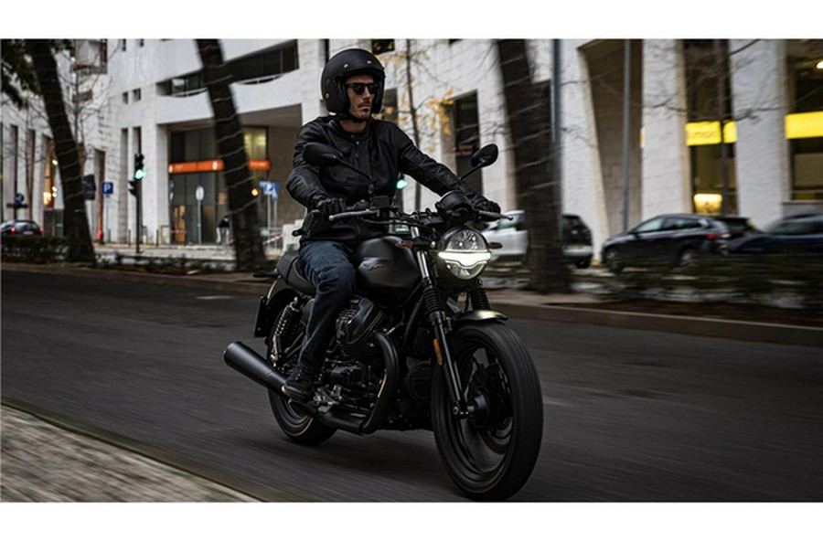 2021 Moto Guzzi V7 STONE