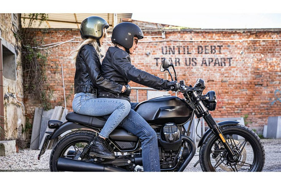 2021 Moto Guzzi V7 STONE