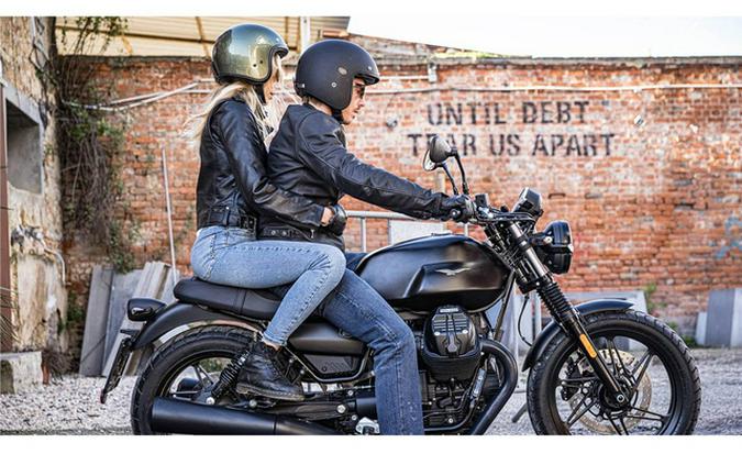 2021 Moto Guzzi V7 STONE